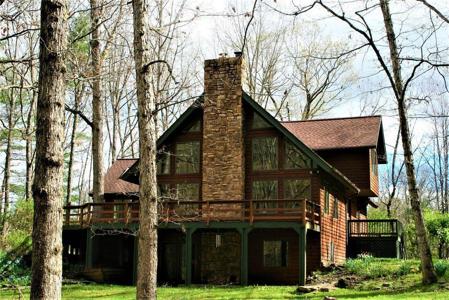 551 Montvue Dr