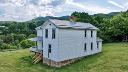 725 Old Spruce Rd