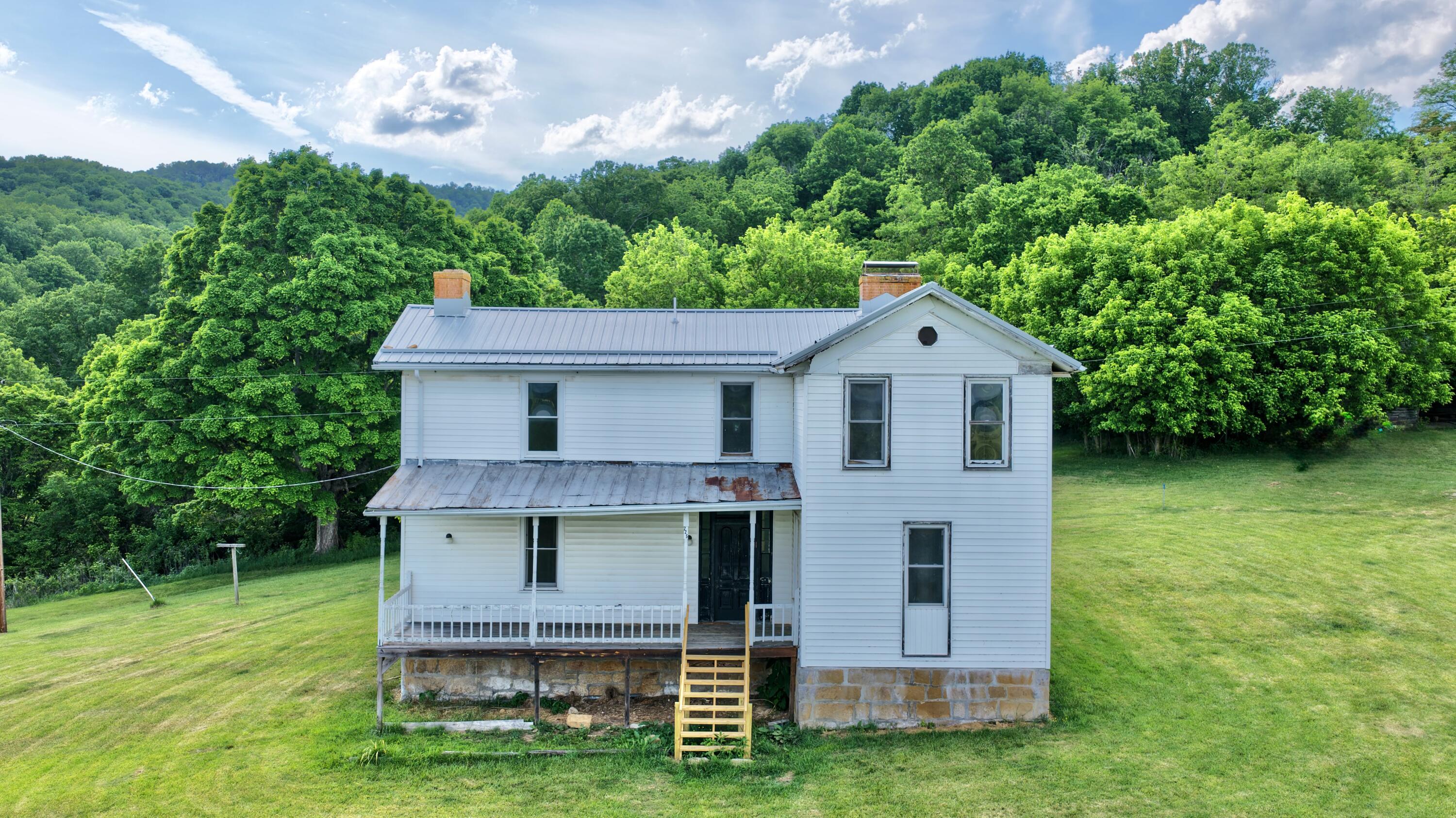 Image 3: Old Spruce Rd (49)