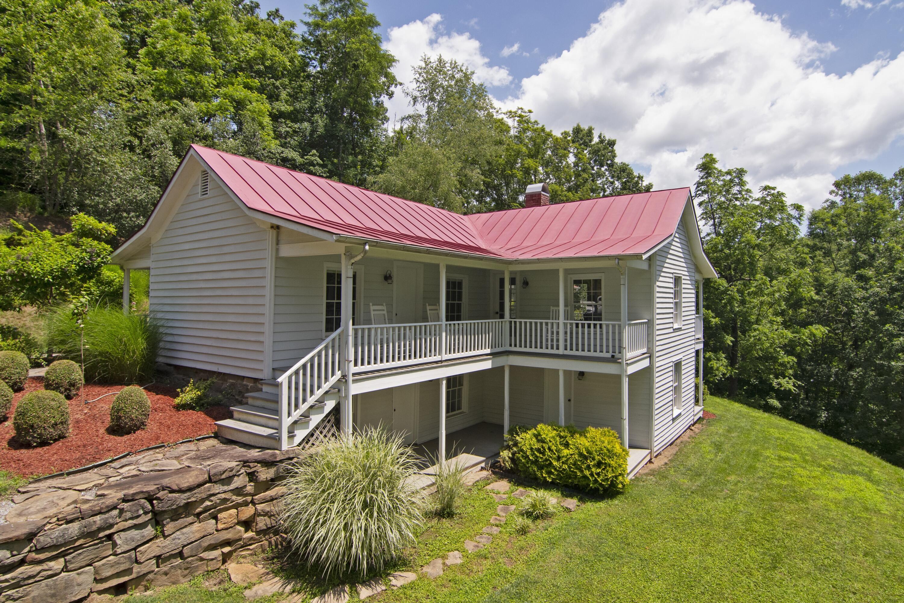Image 2: Taylor Lane