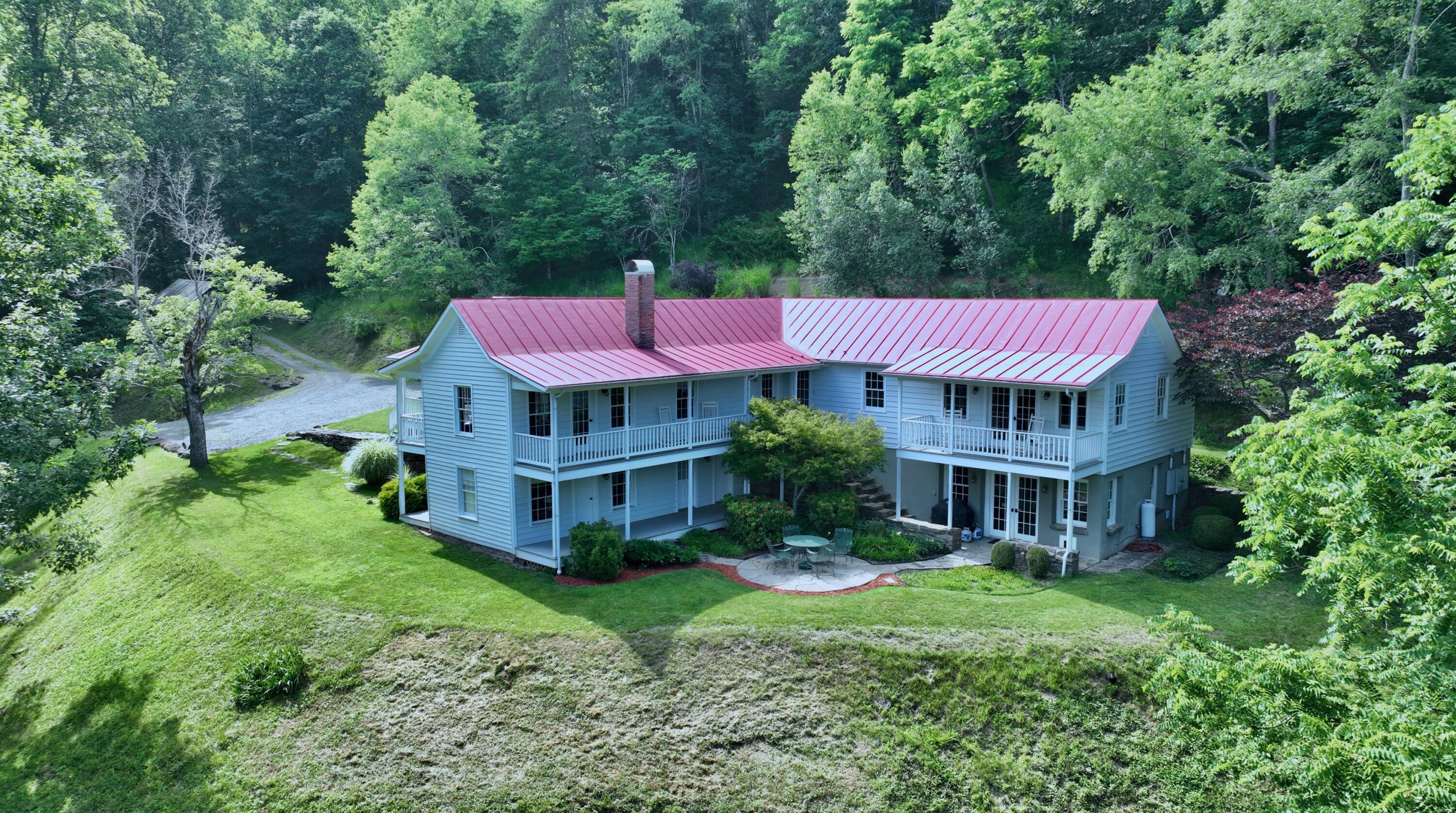 Image 4: Taylor Lane