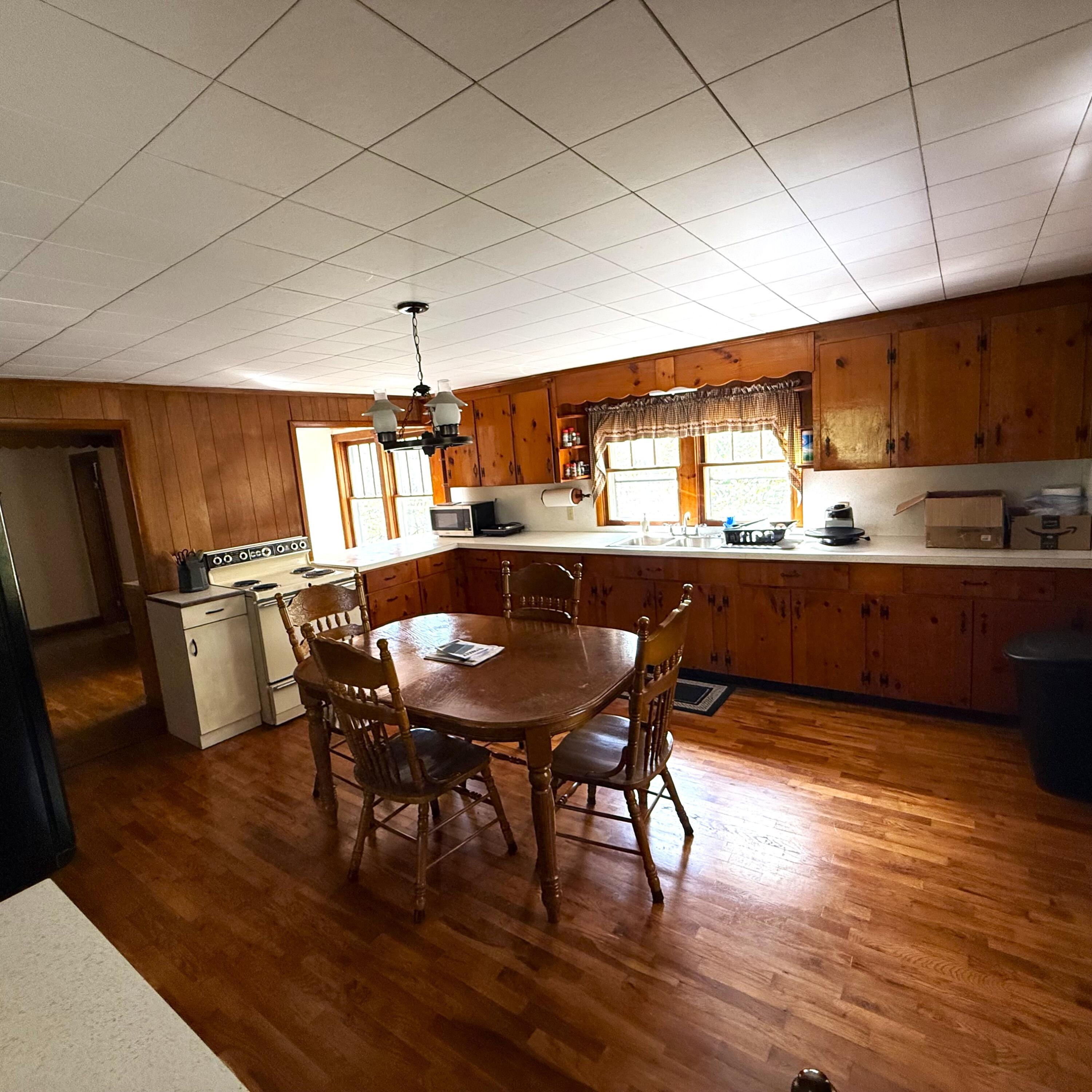 Image 3: IMG_5874 (002)