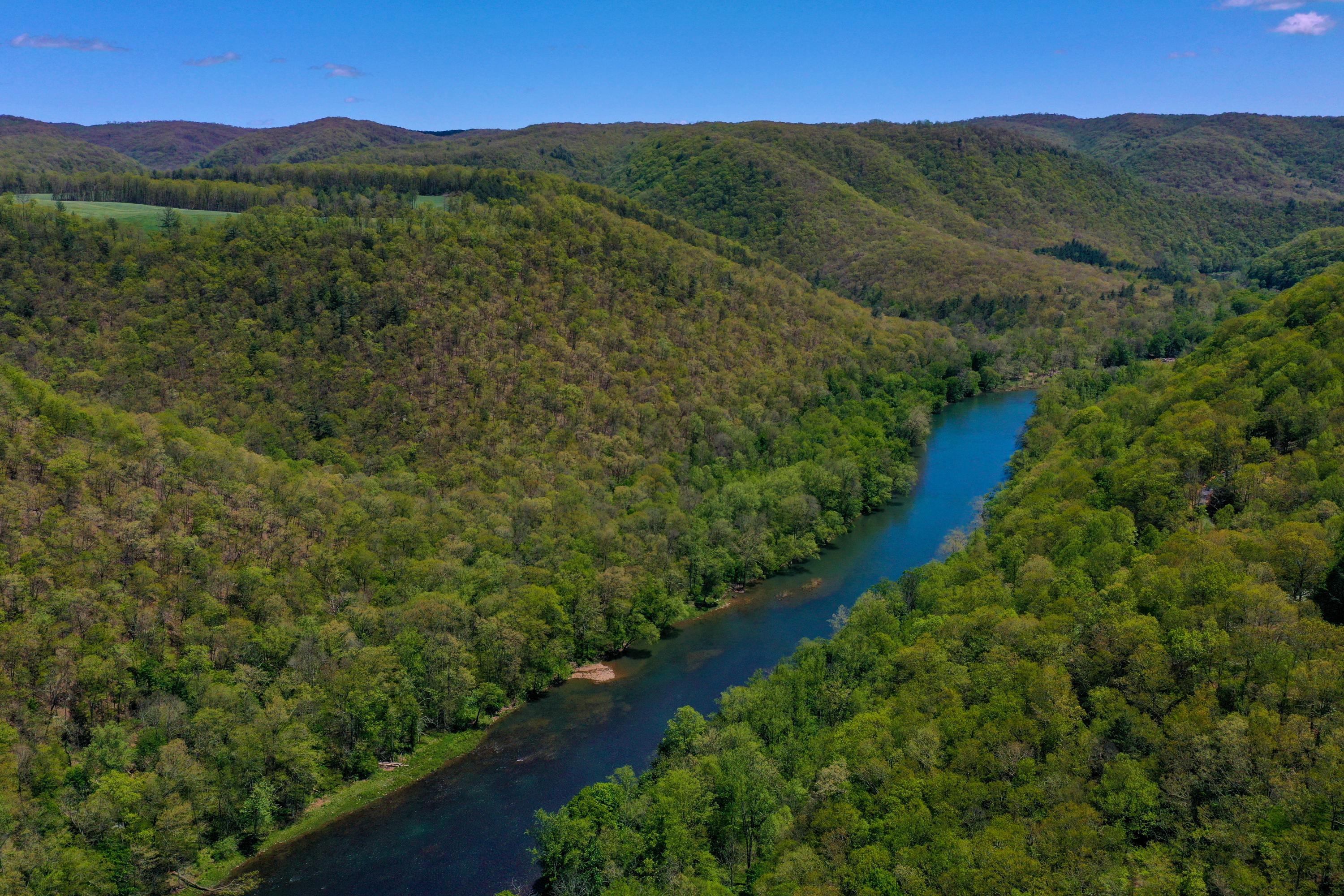 Image 3: Deeter Ridge