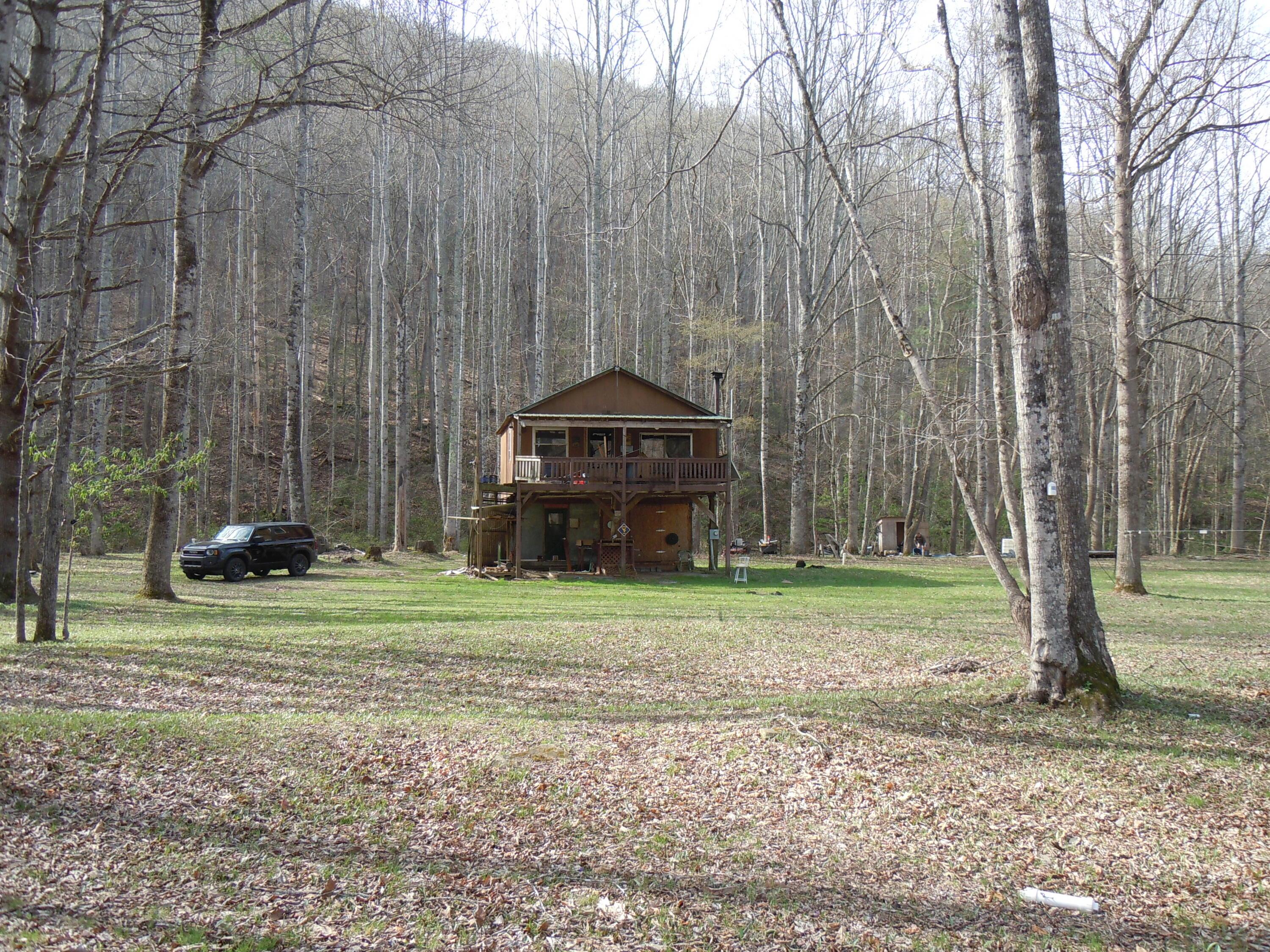 Image 1: 1 CABIN from N