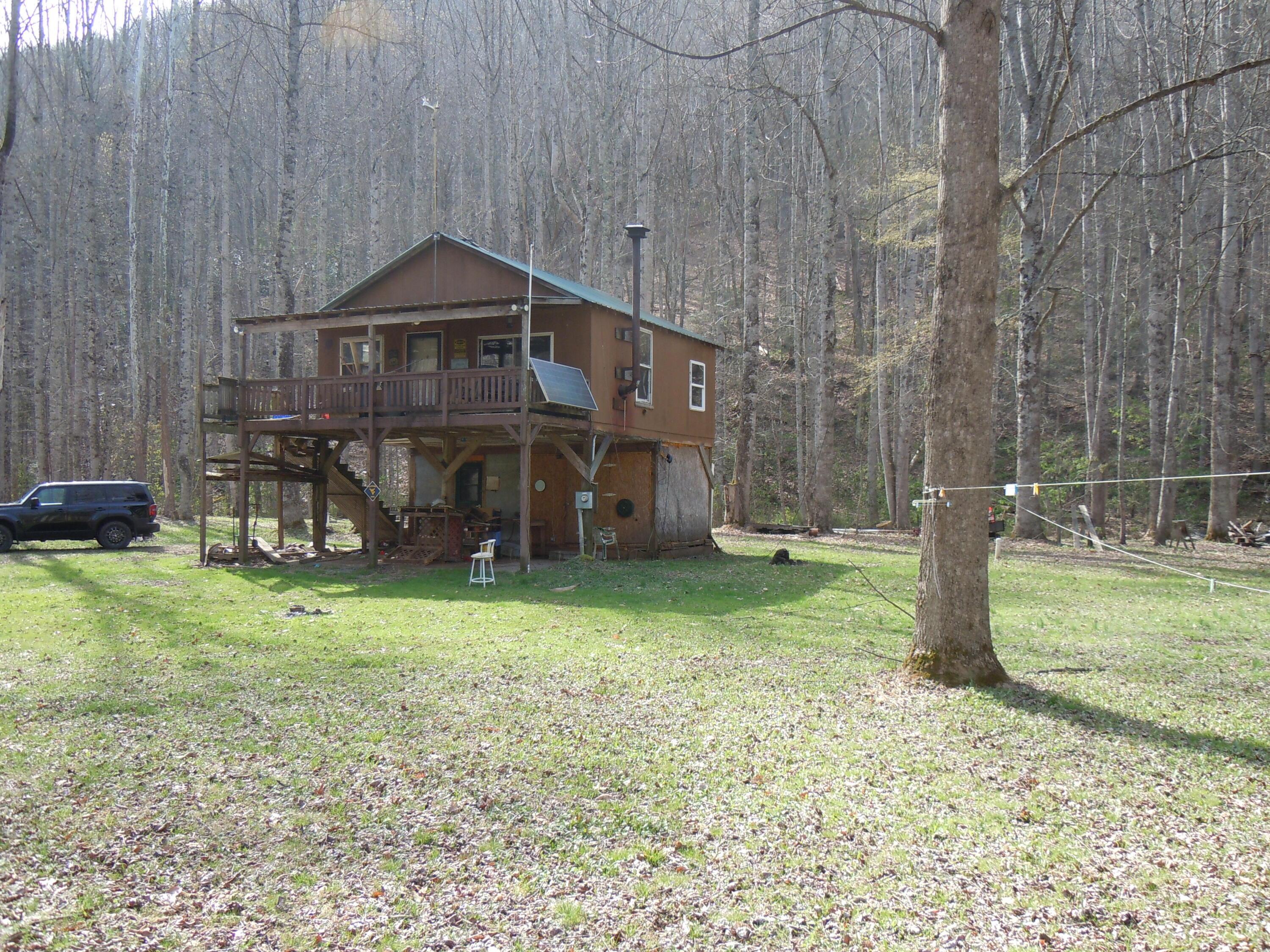 Image 4: 3 CABIN from NW