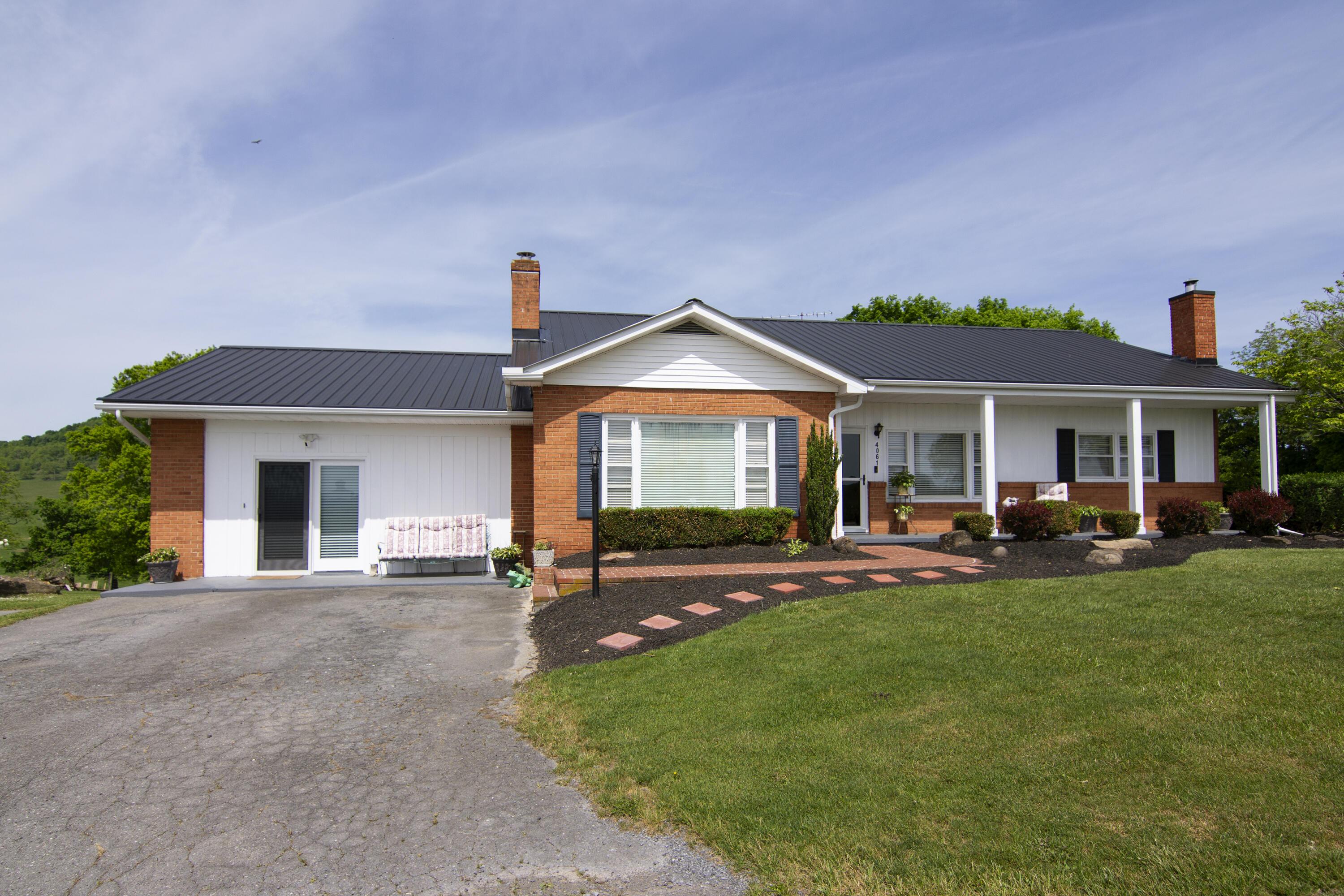 Image 3: 4061 Fairview Road