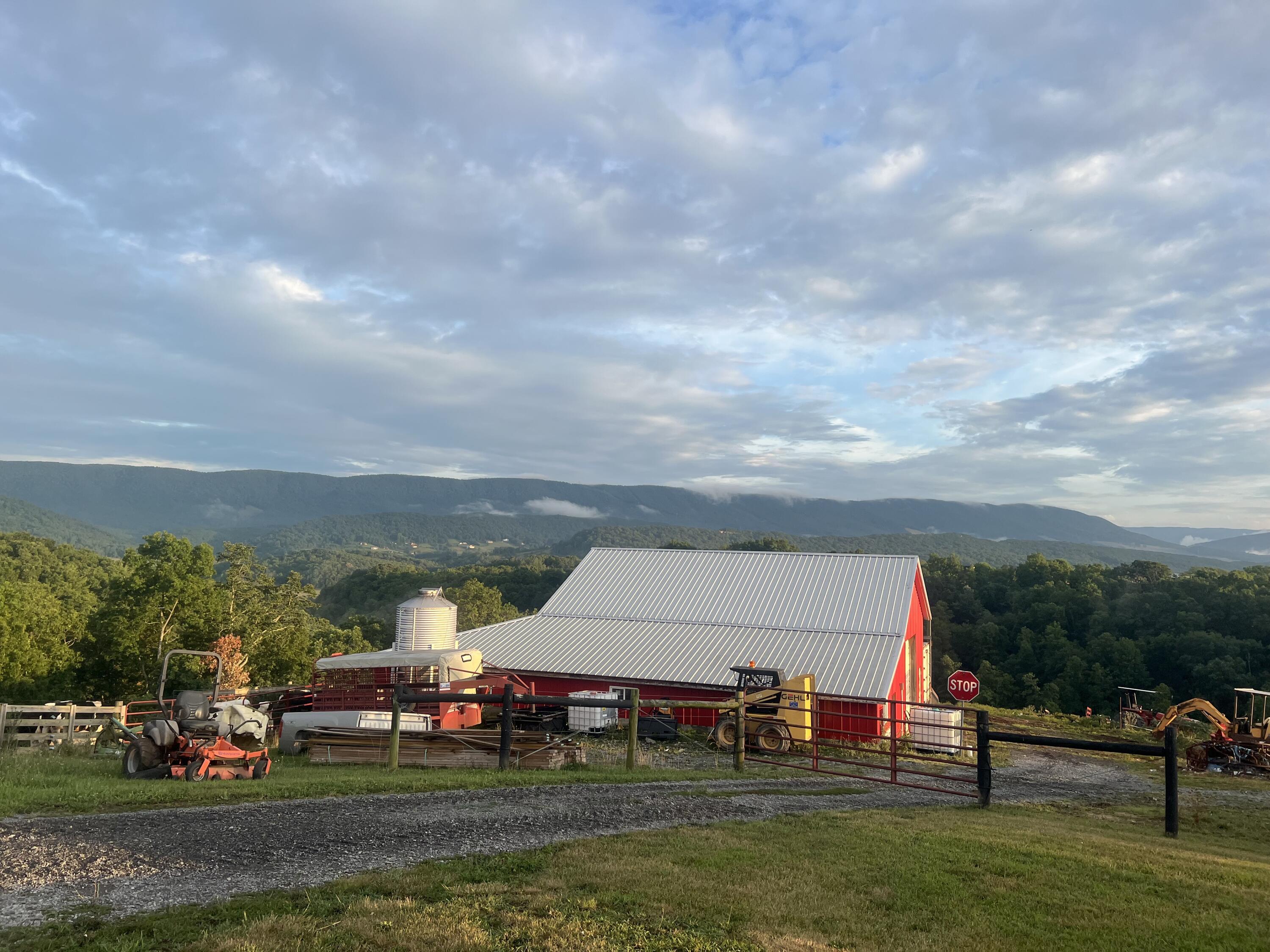 Image 4: Miller Farm Rd