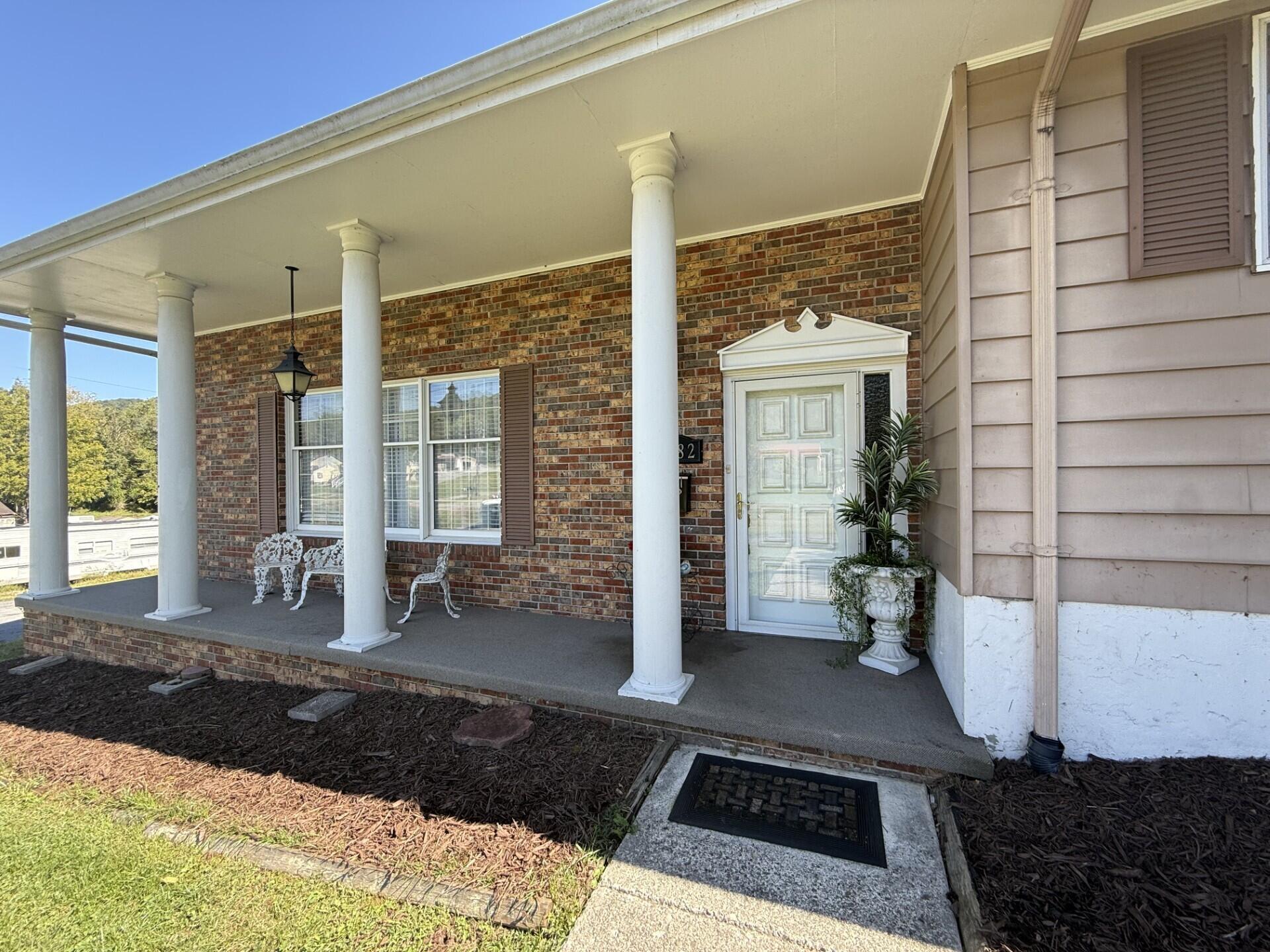 Image 3: thumbnail_IMG_6973