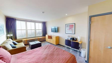 302 Expedition Station