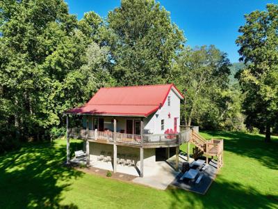 560 Emerald Isle S
