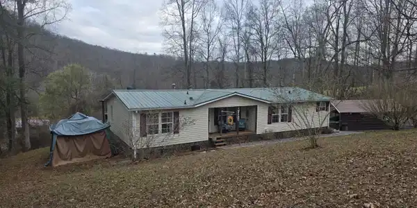 1103 Rockland Rd