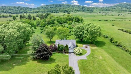 2747 Fairview Rd
