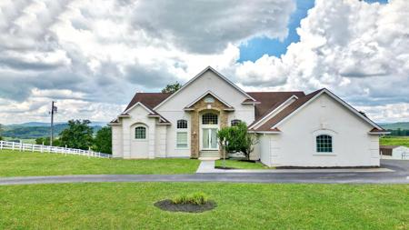 19829 Seneca Trail, North
