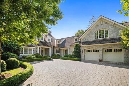 394 Cottage Ln