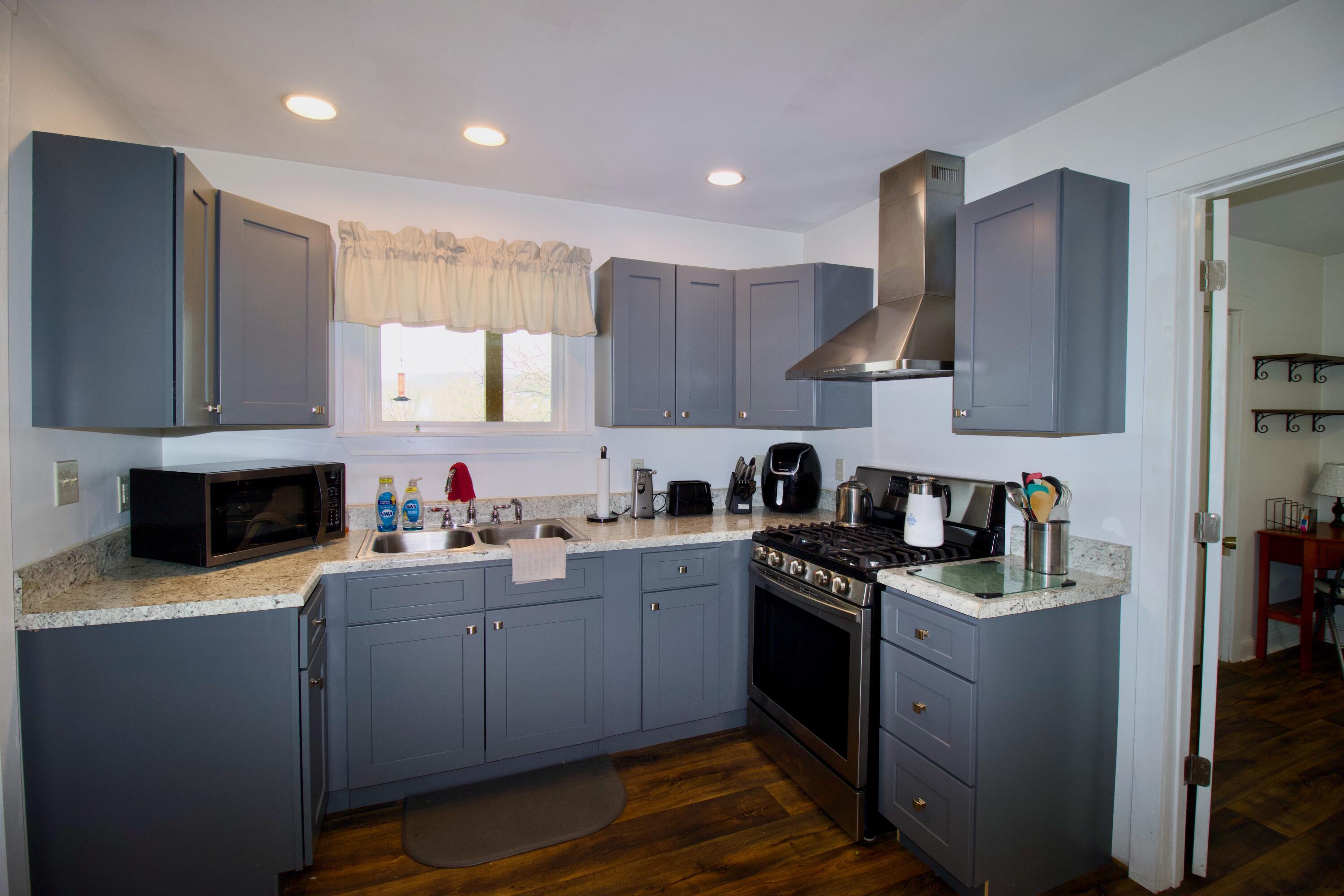Image 4: 6043 kitchen