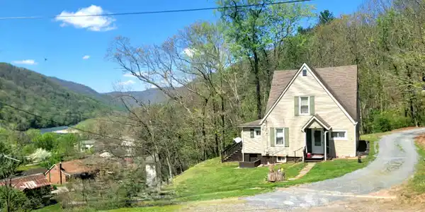 138 Ralph Kelley Ln