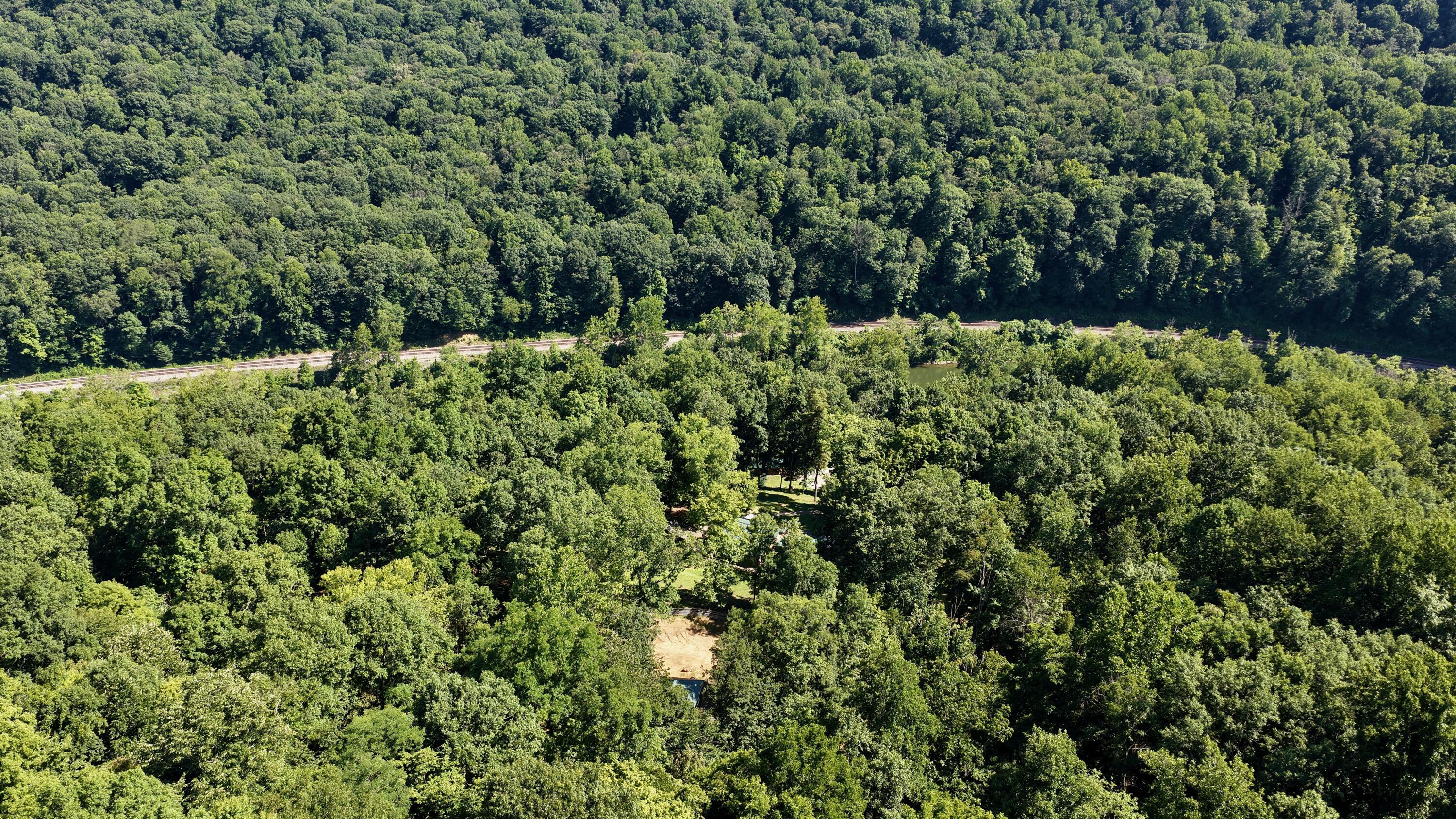 Image 2: 1267 Highland Trail, Alderson WV