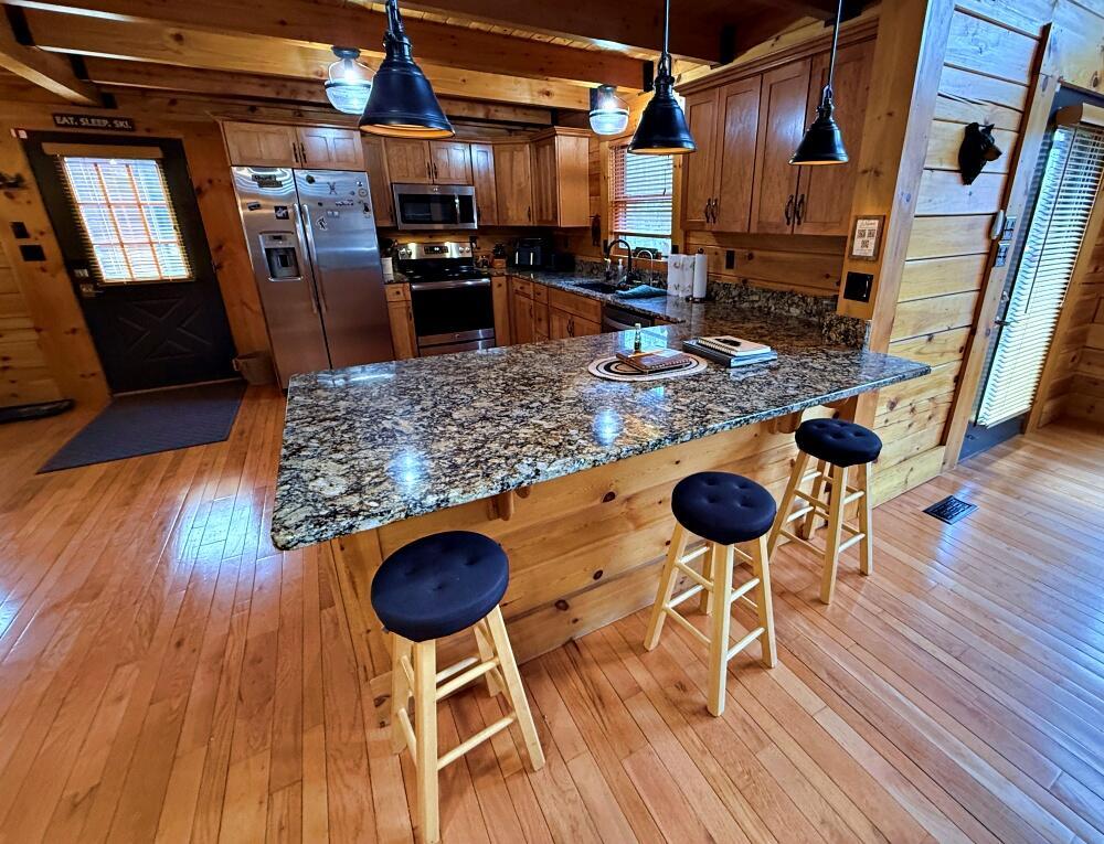 Image 3: breakfast bar