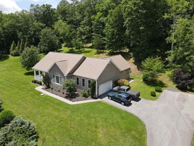 151 Oak Leaf Dr