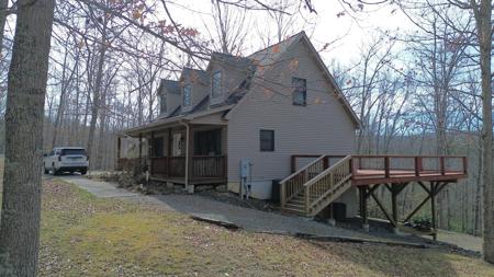 818 Seneca Estates Rd