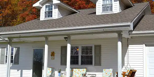 Image 4: Front Covered Porch