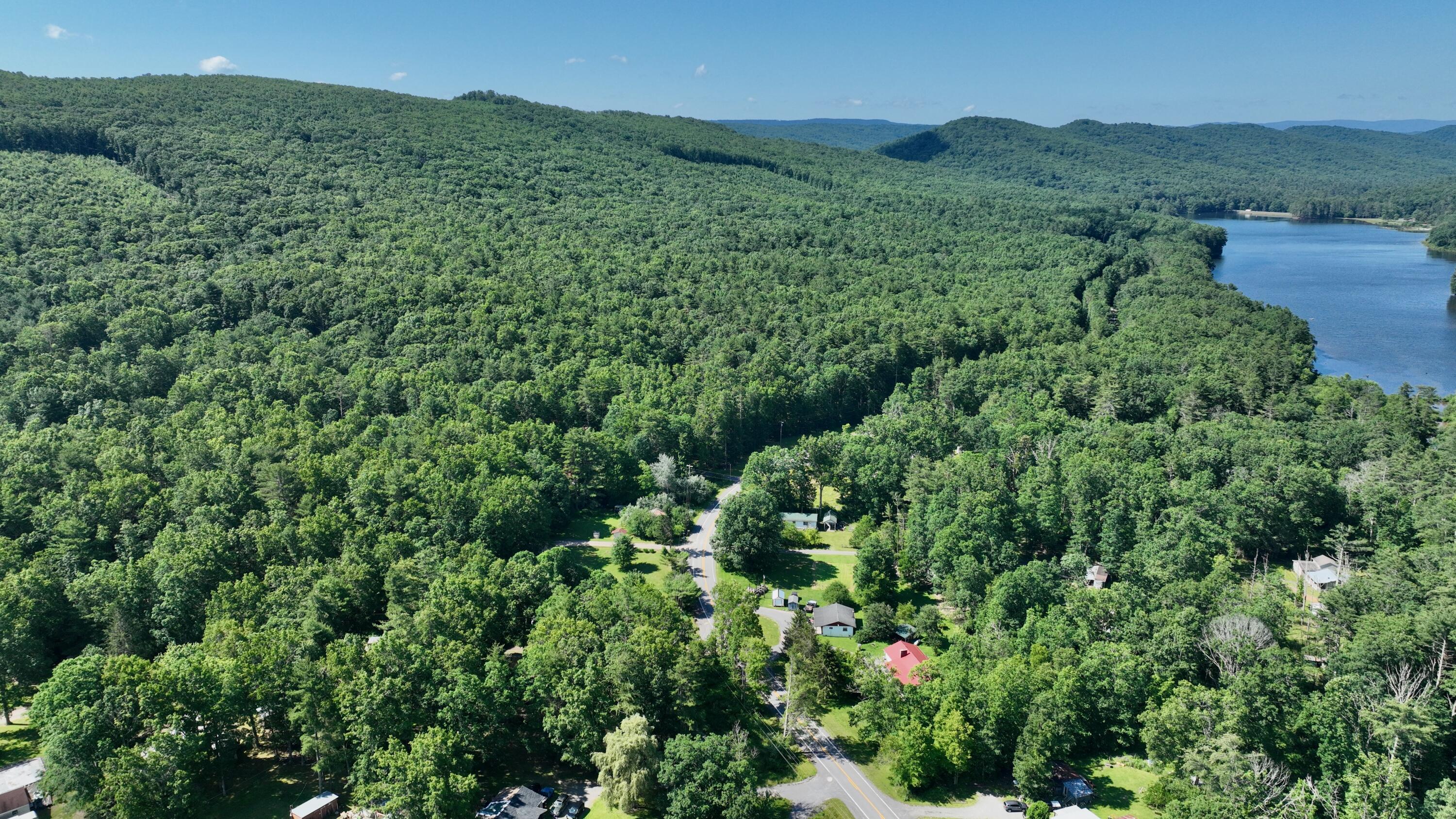 Image 3: 22 Mudd Hole Rd, Gap Mills