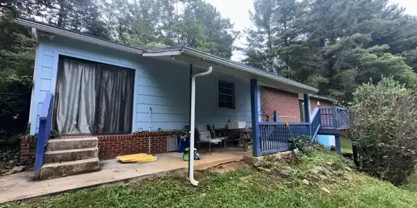 796 Piney Mountain Rd