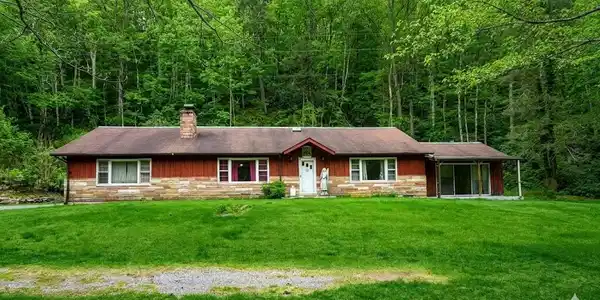 407 Old Route 39 Rd