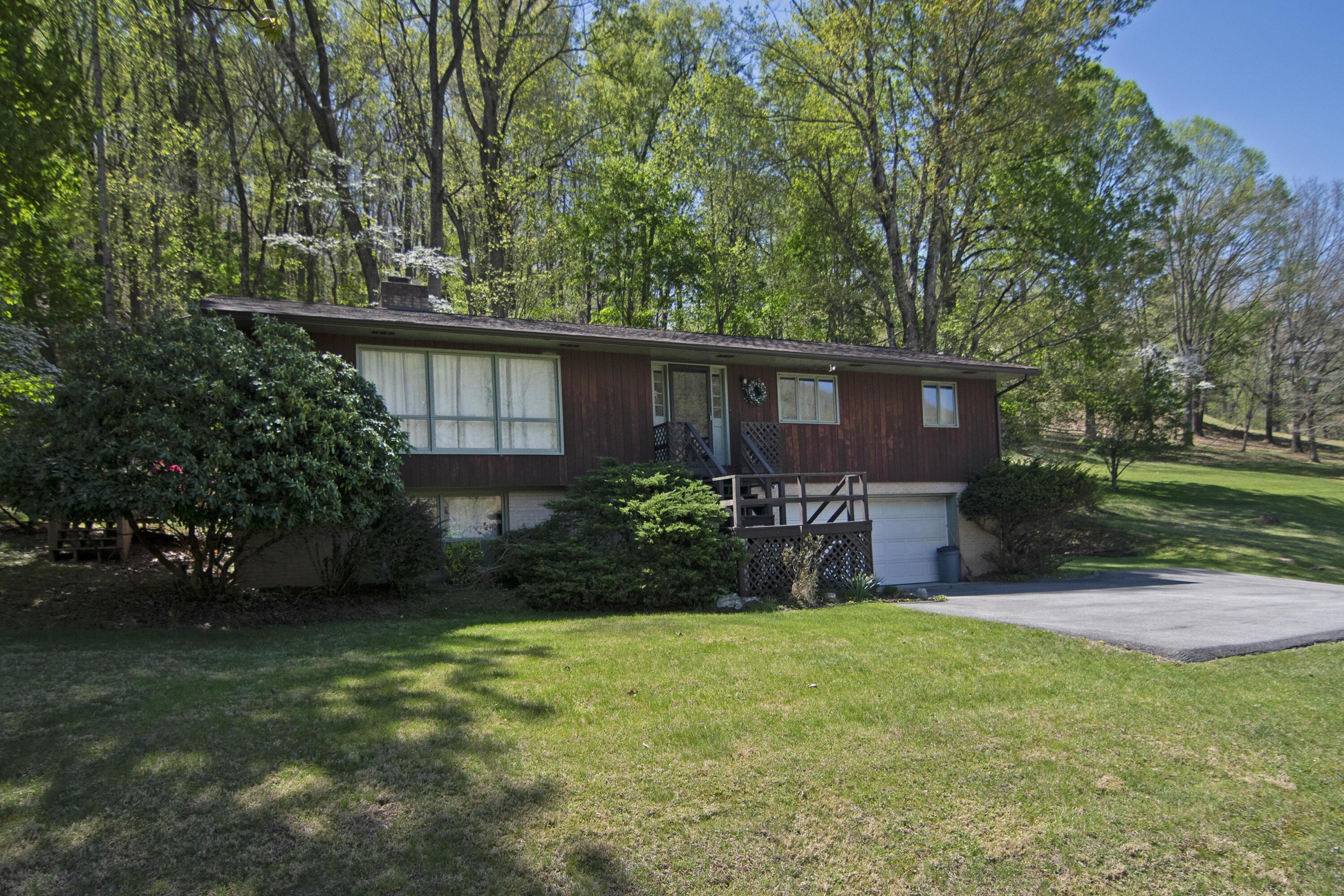 Image 1: 618 Greenbrier Avenue