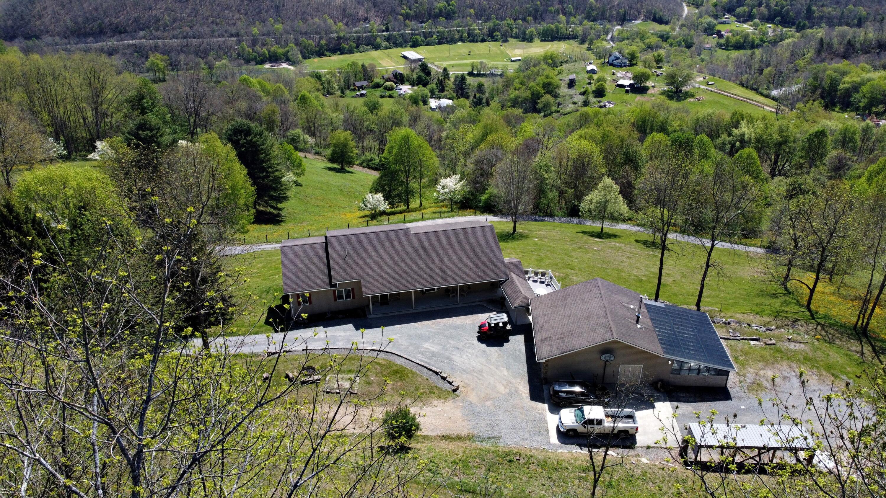 Image 4: aerial