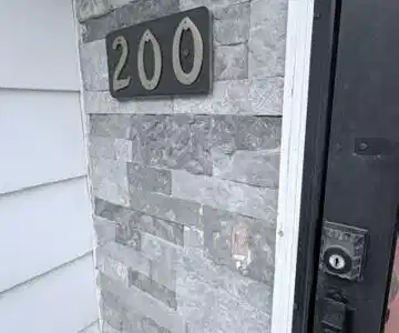 Image 2: 200 Forren Lane