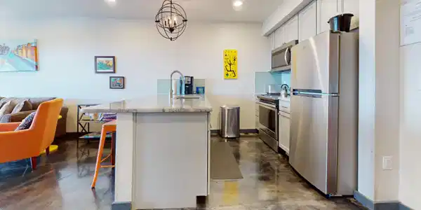 Image 3: Kitchen