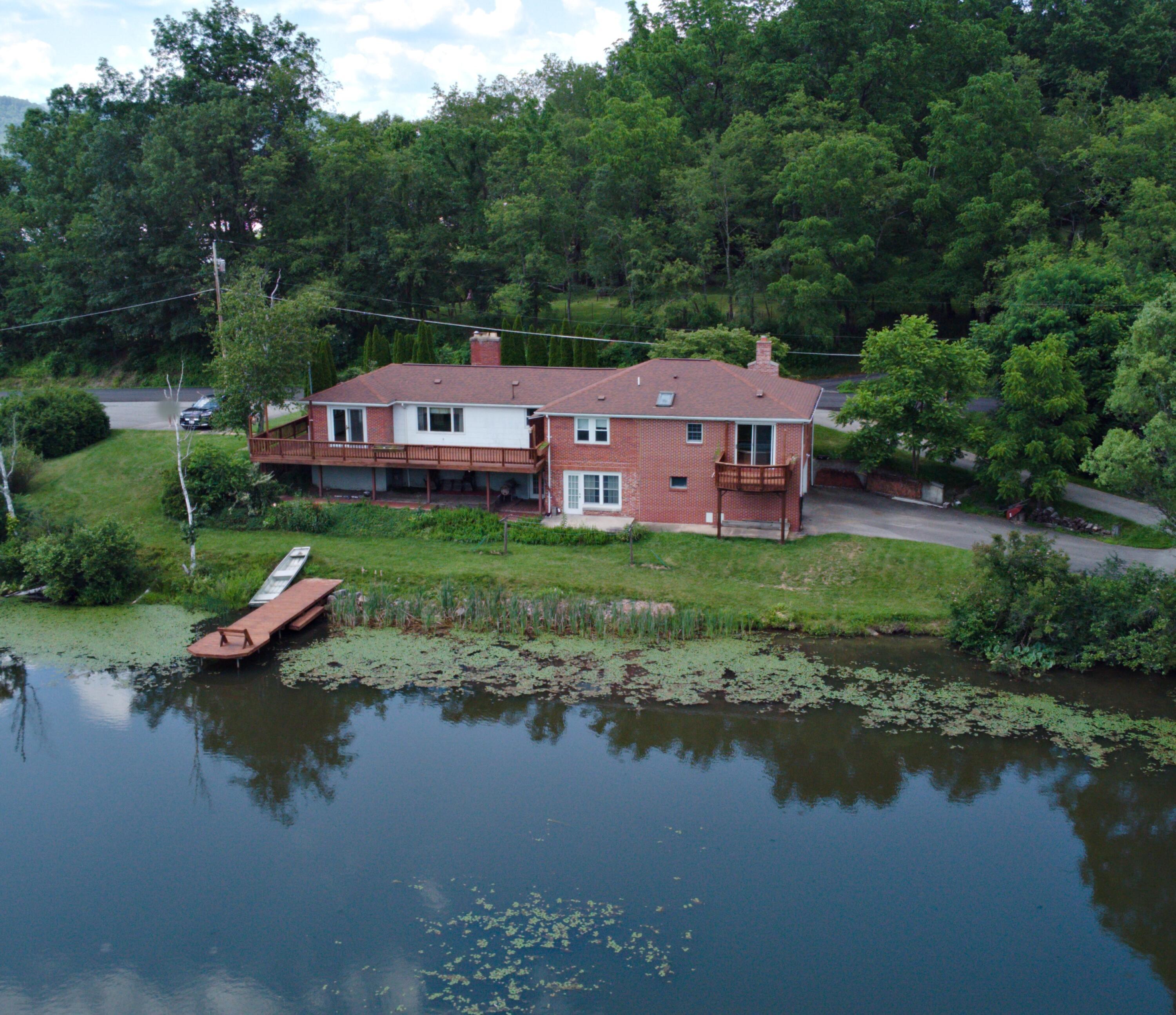 Image 2: 62 Scott Lake Rd