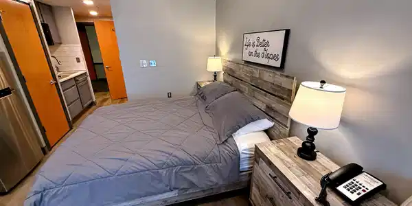 Image 3: living area2