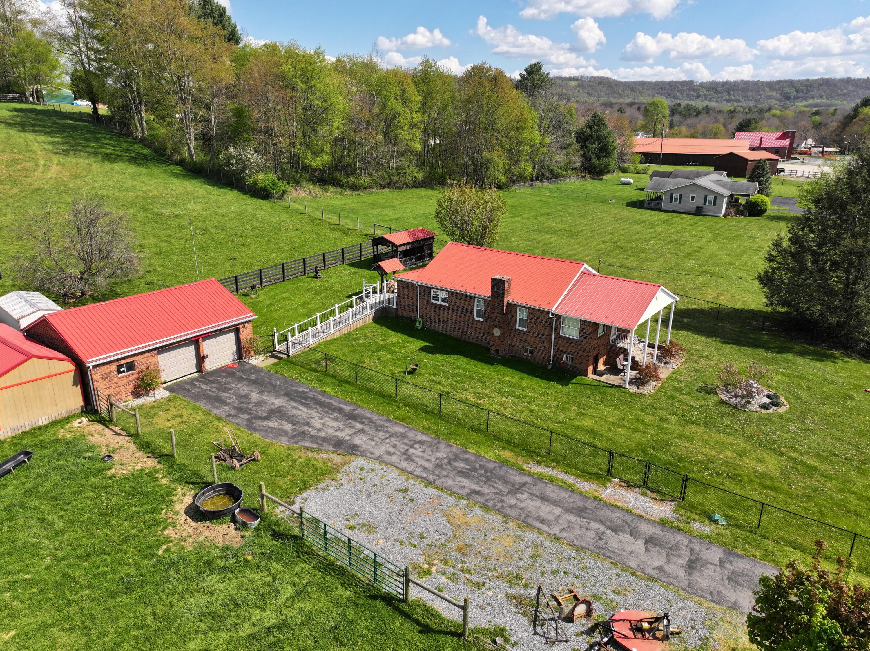 Image 2: DJI_C20260423155736_0018_D