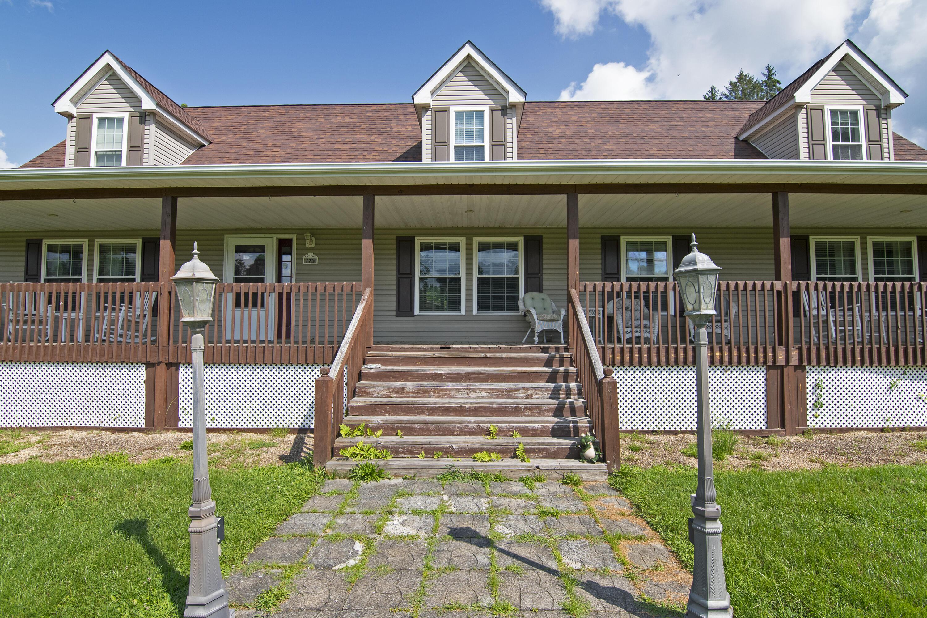 Image 3: ESR_0049