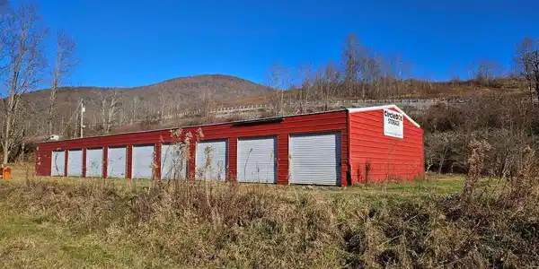 Image 4: Storage facility