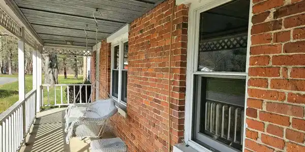 Image 4: Front porch