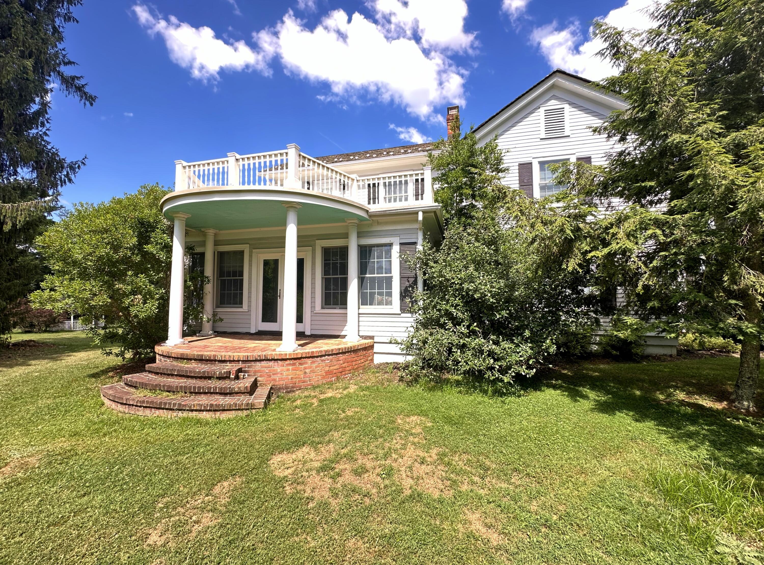 Image 3: 2141 Washington St. E