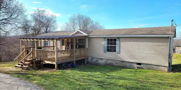 83 Hoss Lane