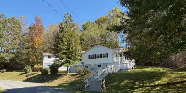 289 Boggs Creek Rd