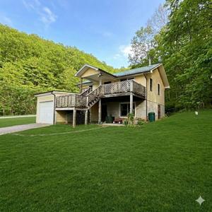3259 Julia Rd