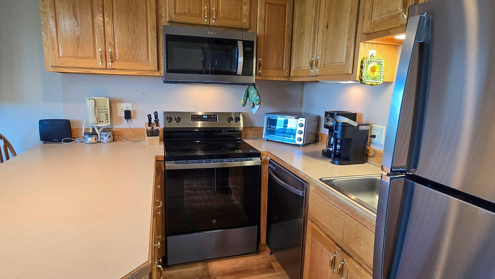 Image 4: New appliances
