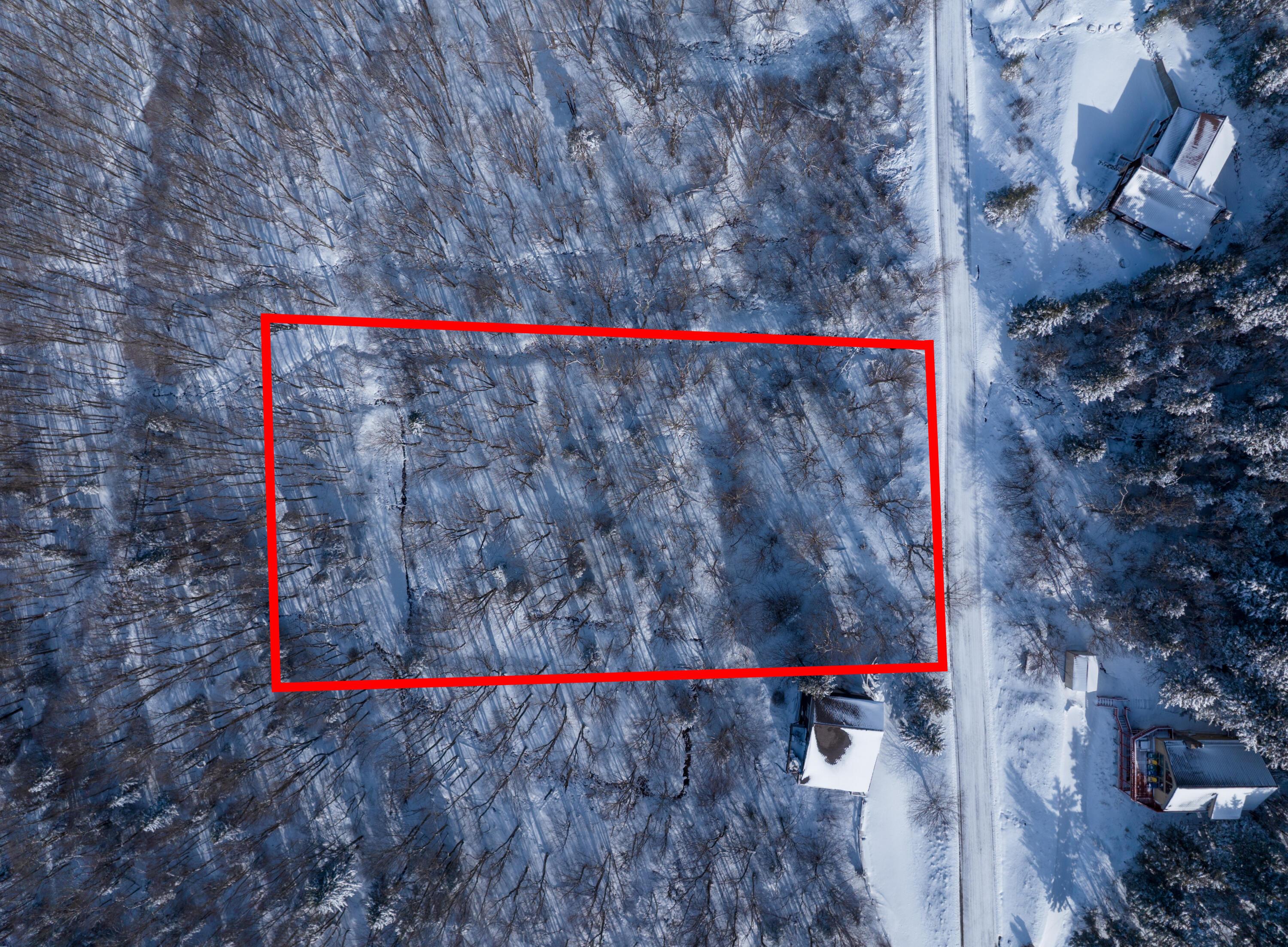 Image 4: Lot Lines Are Approximate