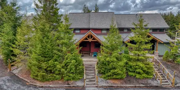 93 Treetop St. 12a