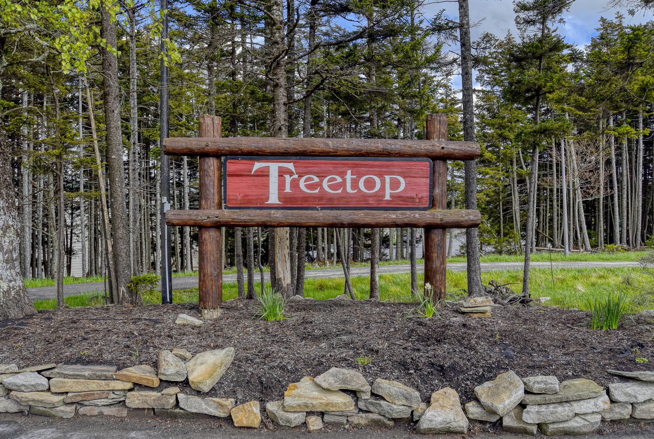 Image 3: Treetop sign