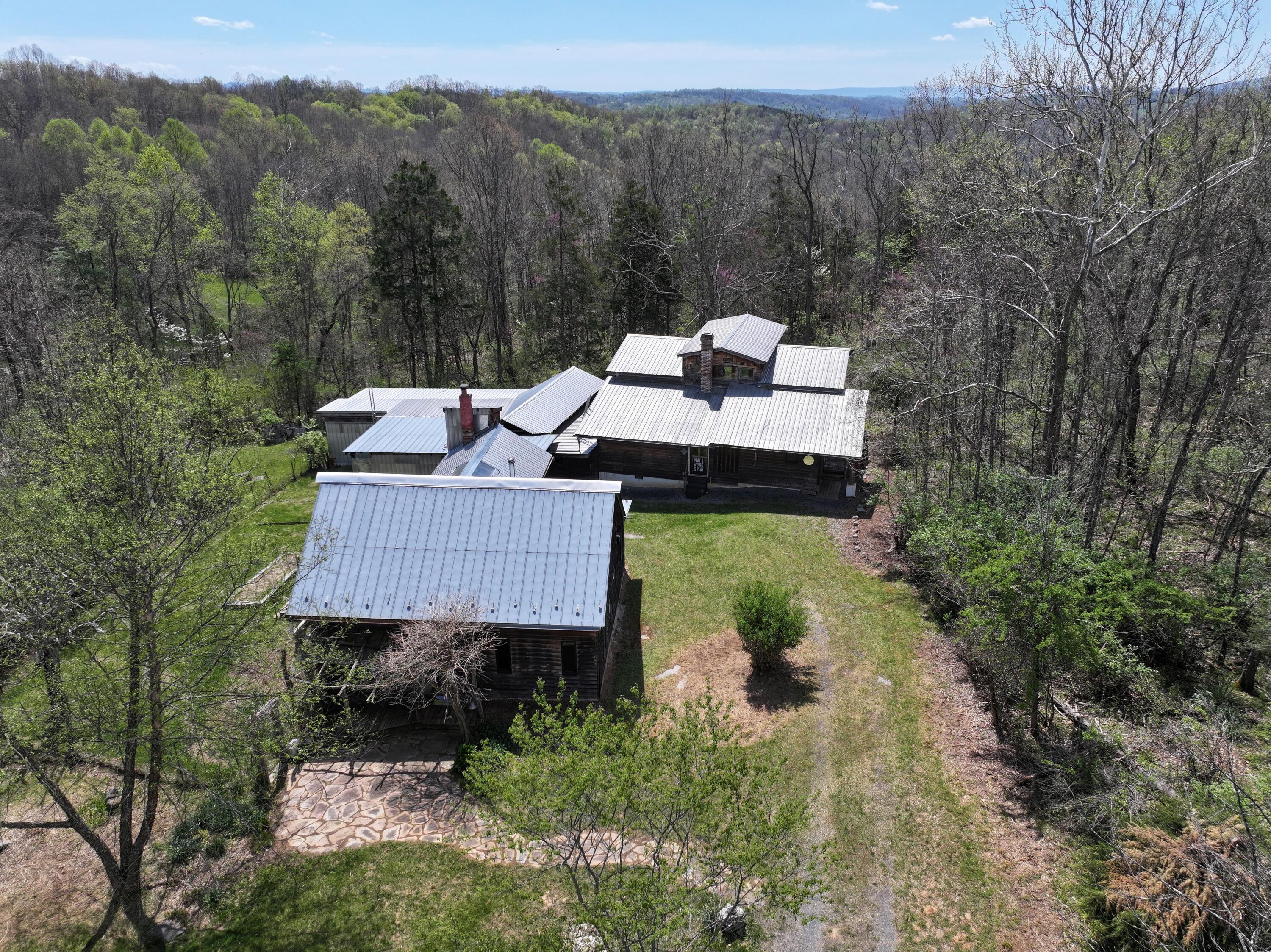 Image 4: DJI_20250420163901_0001_D