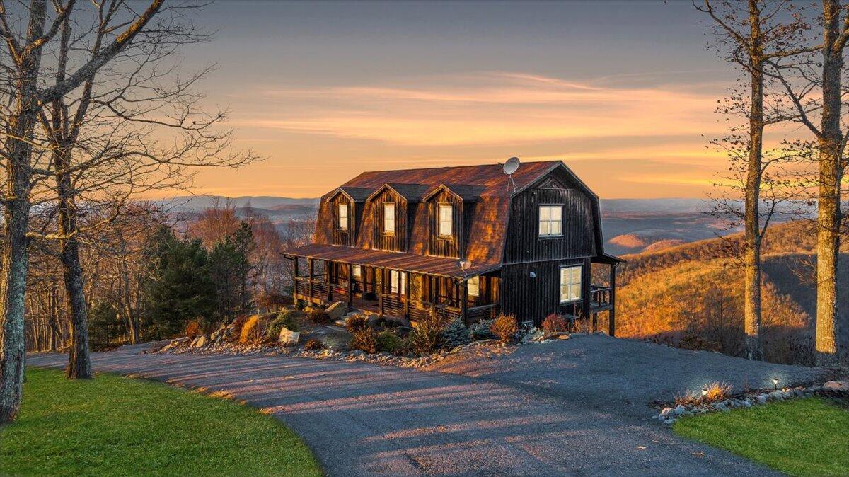 Image 4: 356 White Rock Trl  (55)