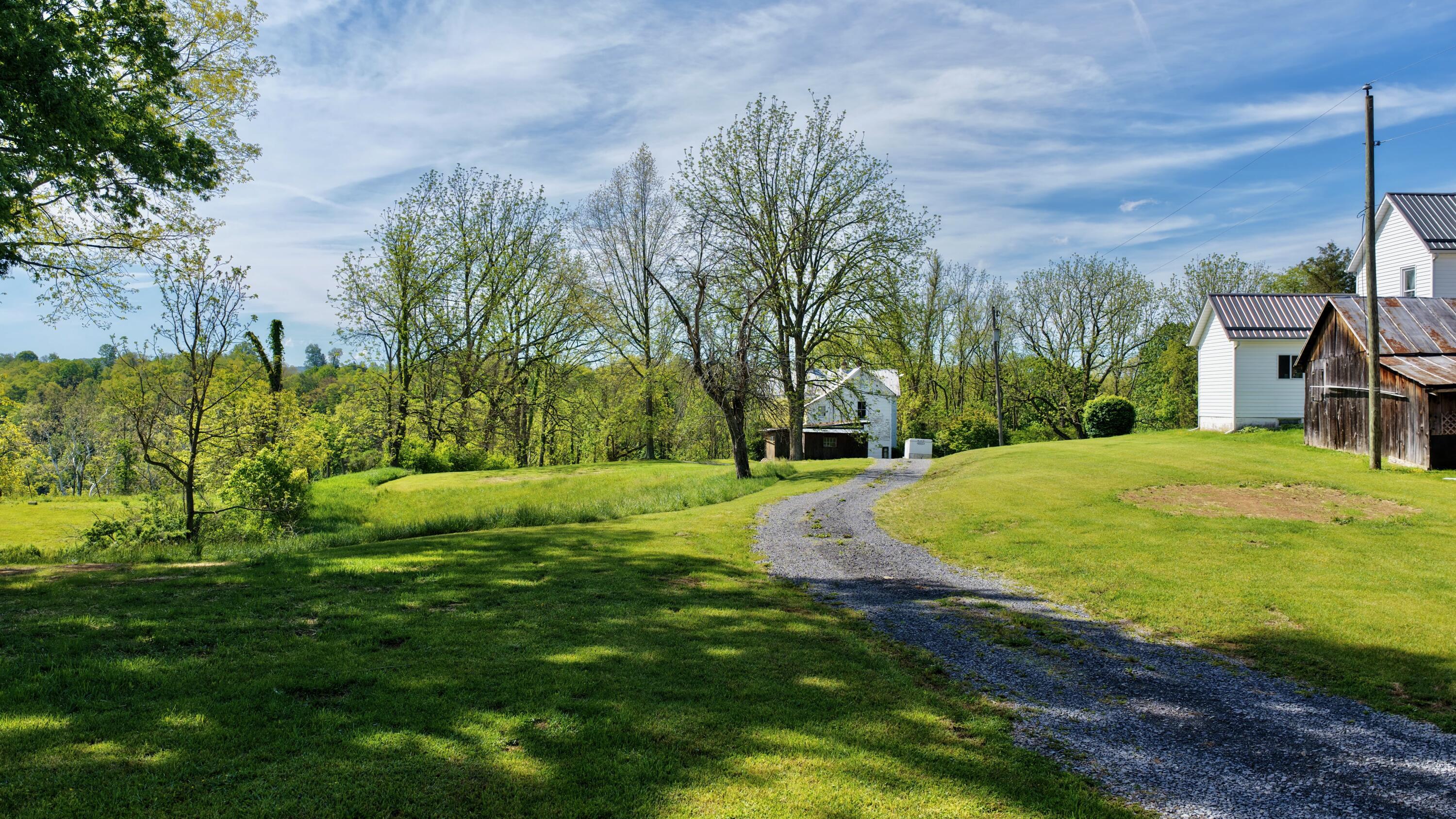 Image 3: 332 Renick Lane, Renick, WV