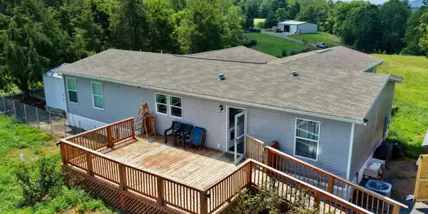 Image 3: DJI_20250816132113_0021_D